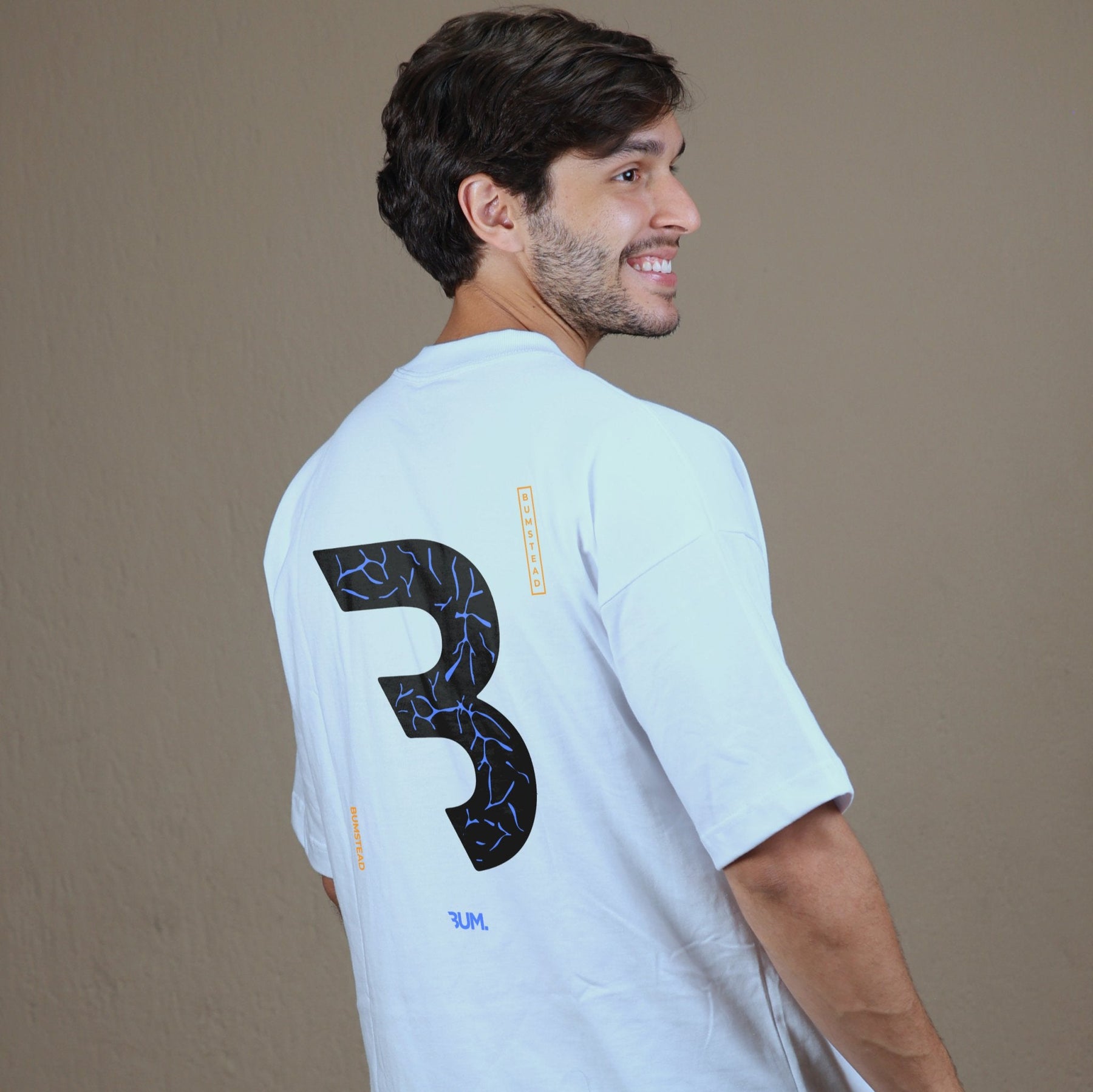 Camiseta "333 - CBUM"
