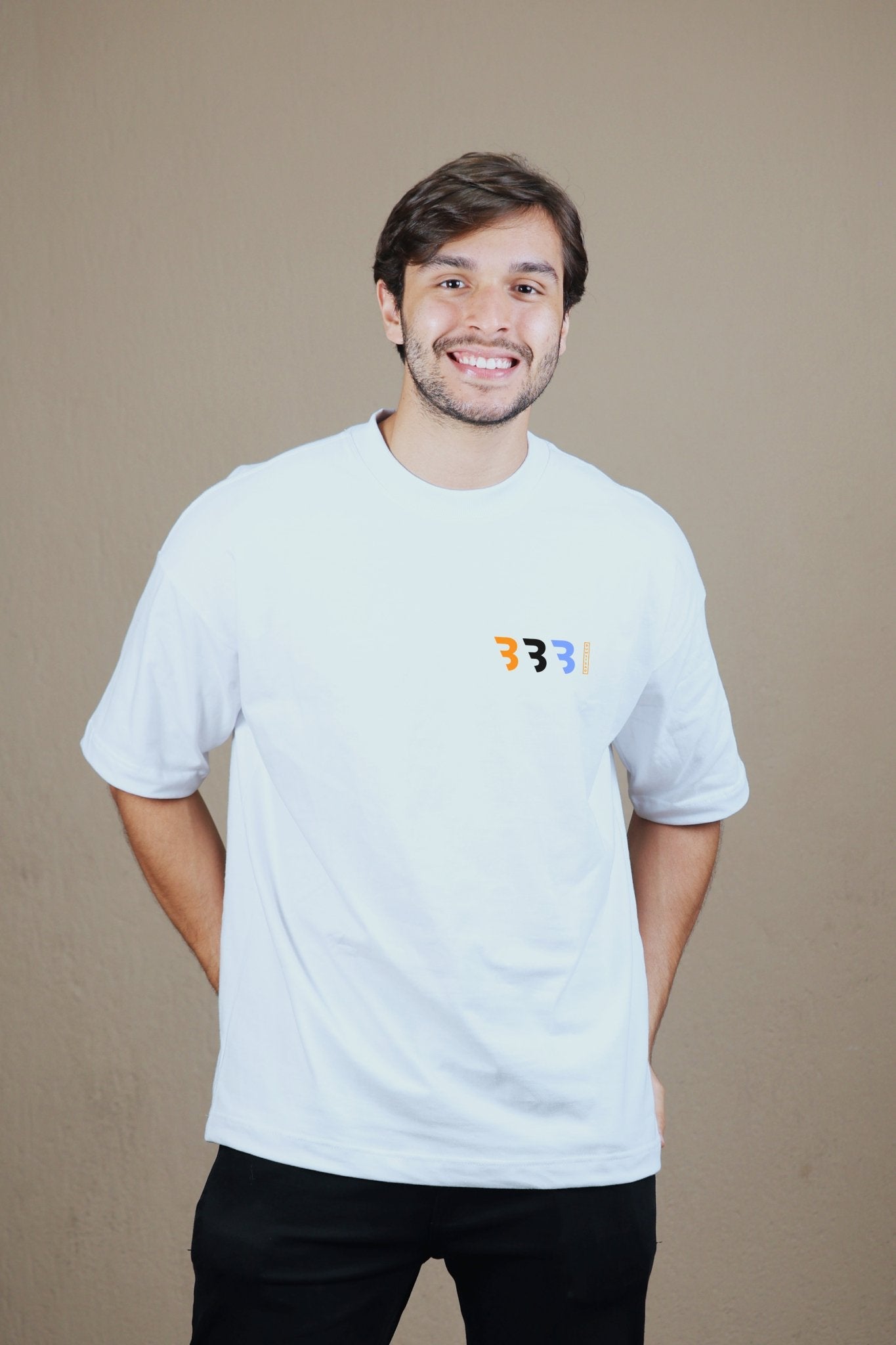 Camiseta "333 - CBUM"